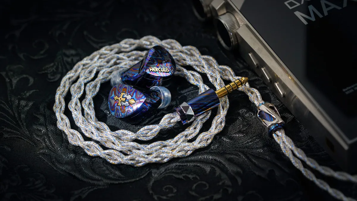 (PRE-SALE)BGVP Herculis 12 Drivers Iem Damascus zirconium and titanium Shell 2DD 2EST 2Microplanes 2BCD 3BA 1PZT Flagship Earphone 官网产品图